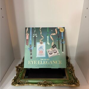 8 piece eye elegance box set